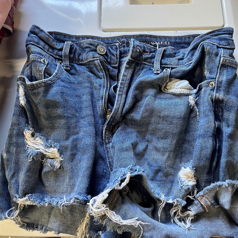 No boundaries shorts